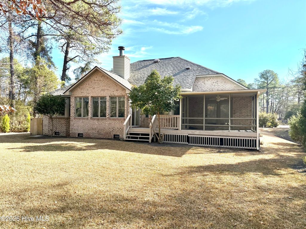 Photo of 1503 Columbus Court, New Bern, NC 28560 (MLS # 100548321)