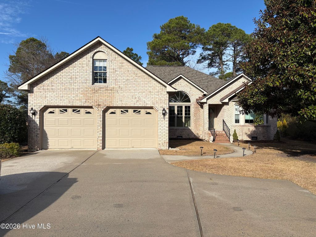 Photo of 1503 Columbus Court, New Bern, NC 28560 (MLS # 100548321)