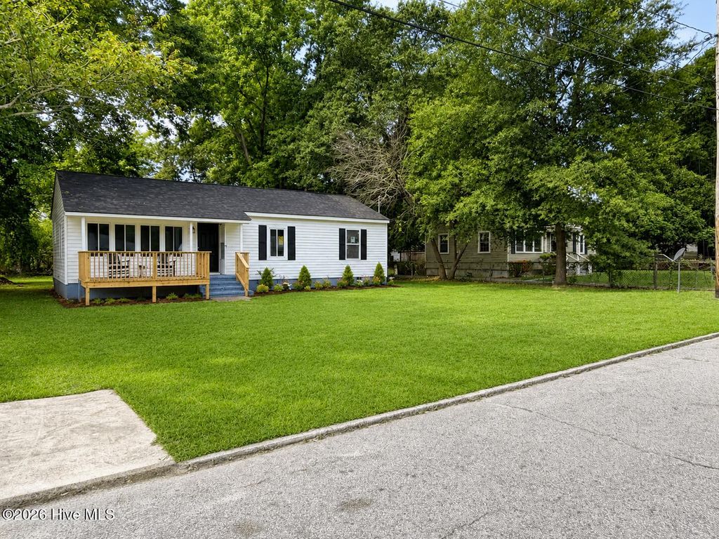 Photo of 2010 Virginia Avenue, Augusta, GA 30906 (MLS # 100577932)