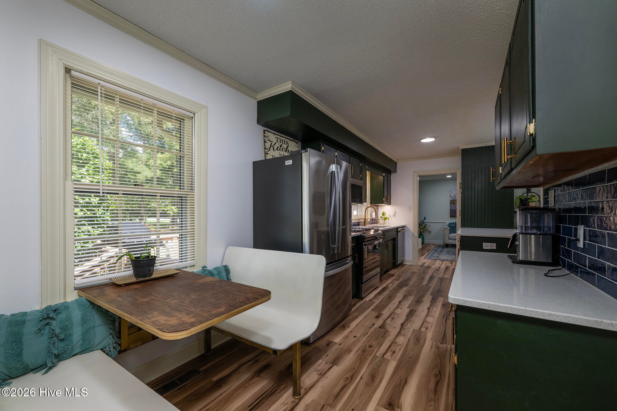 3047 Bridle Path