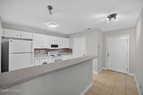 Tiny photo for 5012 Hunters Trail #Unit 3, Wilmington, NC 28405 (MLS # 100591305)
