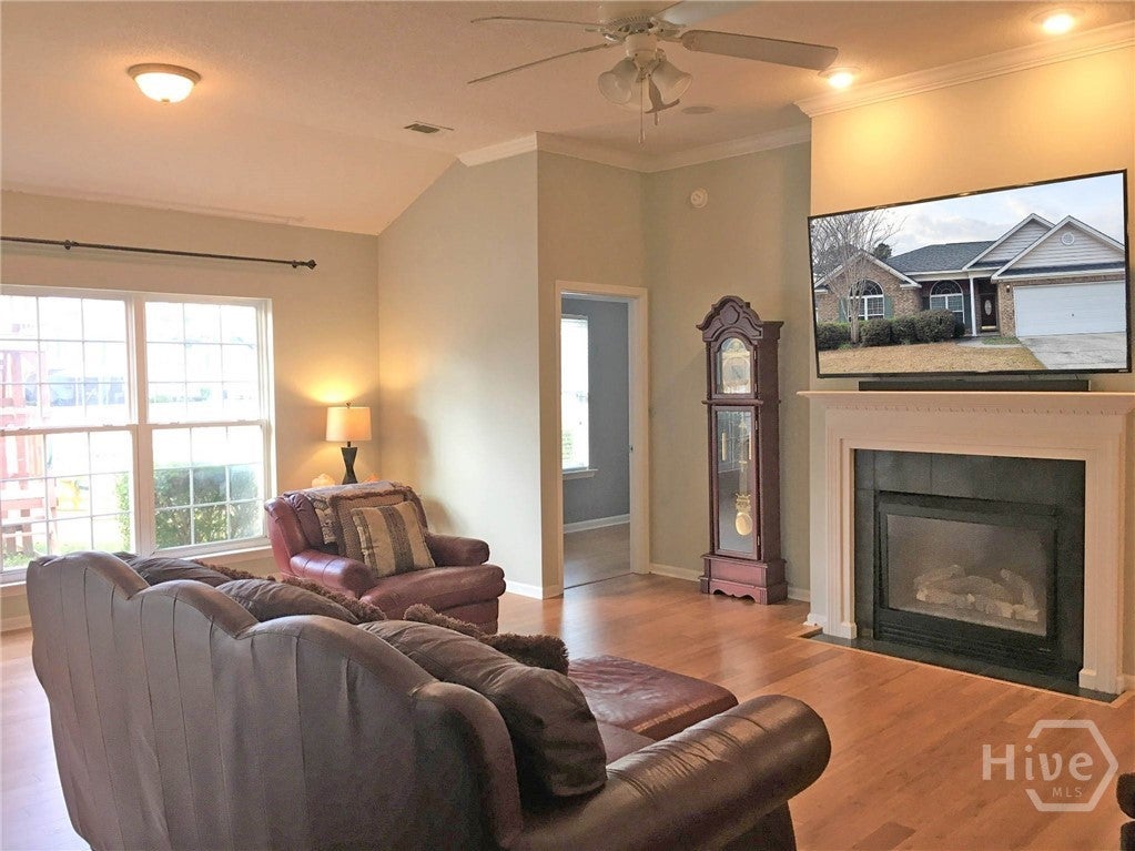 118 Fire Thorn Lane