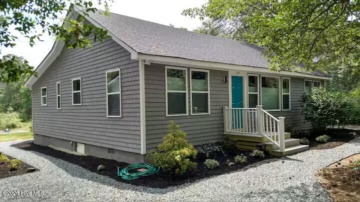 Photo of 227 Colonial Beach Road, Jarvisburg, NC 27947 (MLS # 100580011)