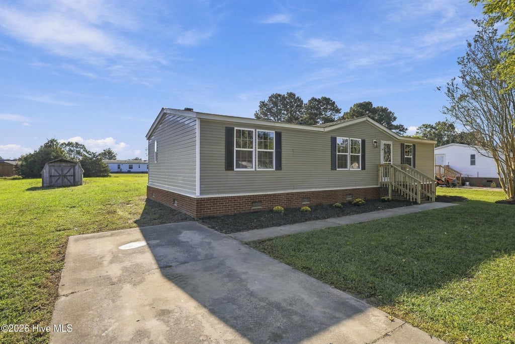 Photo of 104 Tiff Lane, Elizabeth City, NC 27909 (MLS # 100609331)