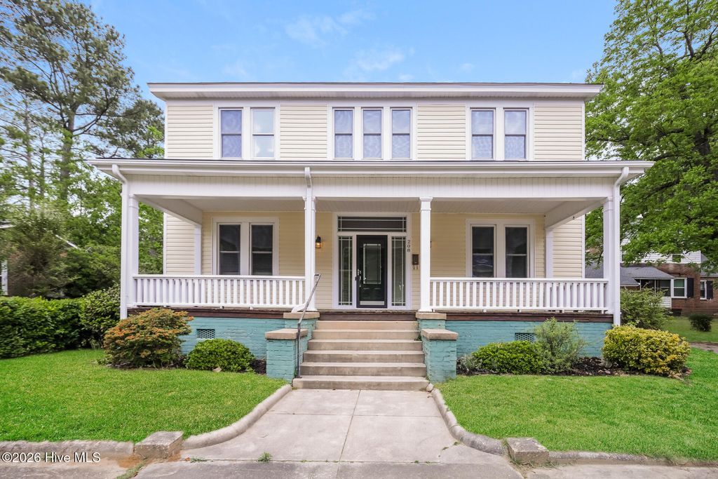 Photo of 208 E Capitola Avenue, Kinston, NC 28501 (MLS # 100574443)