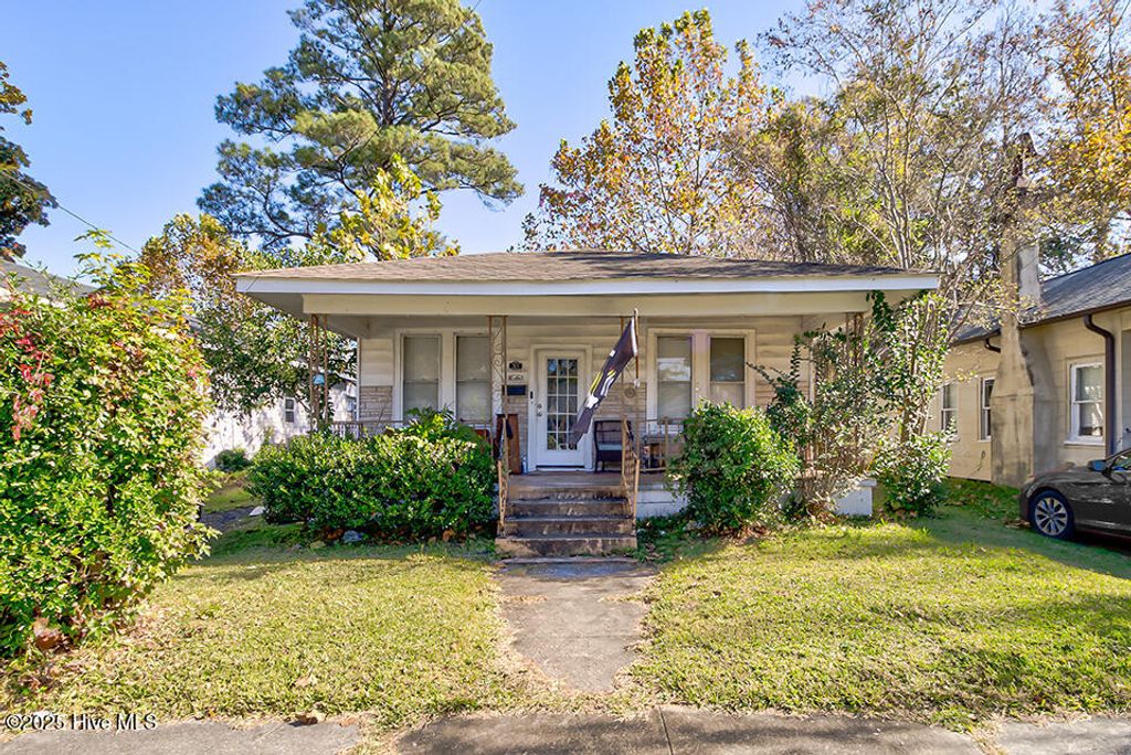 Photo of 311 S 15th Street, Wilmington, NC 28401 (MLS # 100543494)