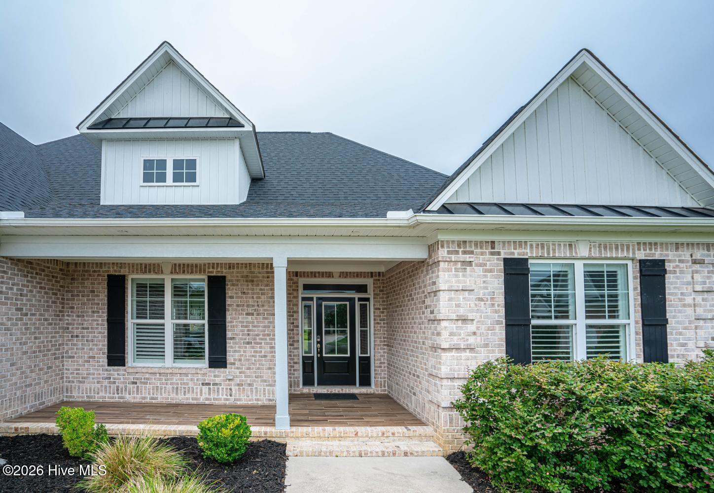 1005 Layne Court NE