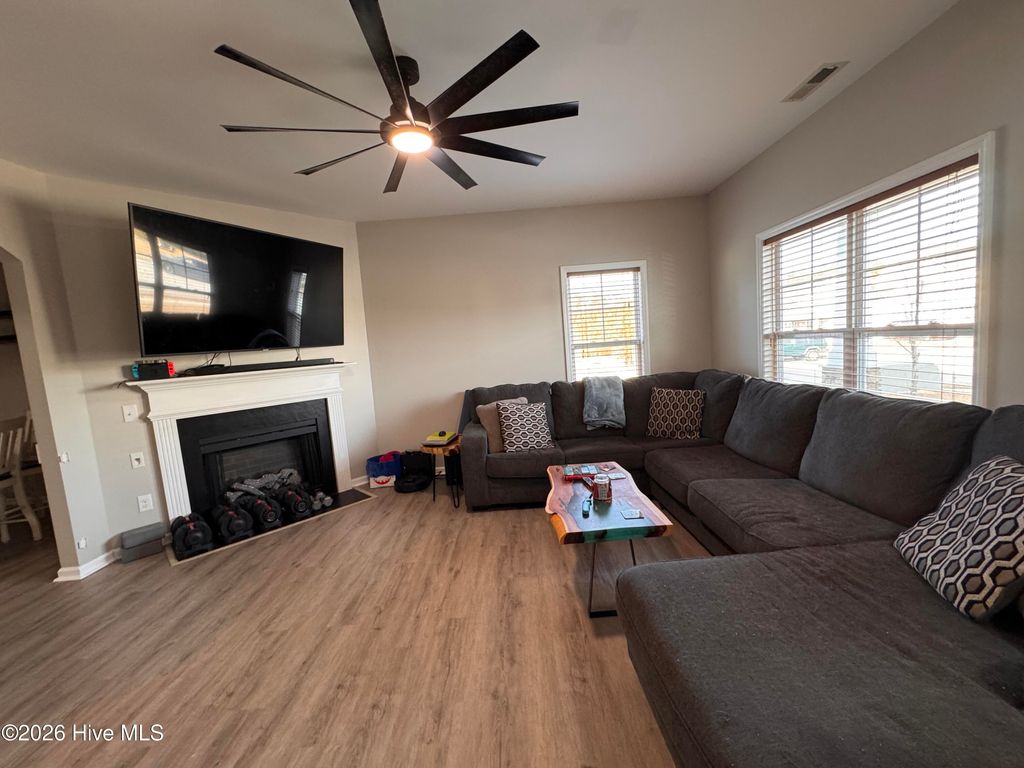 Photo of 125 Stonecroft Lane, Jacksonville, NC 28546 (MLS # 100550584)