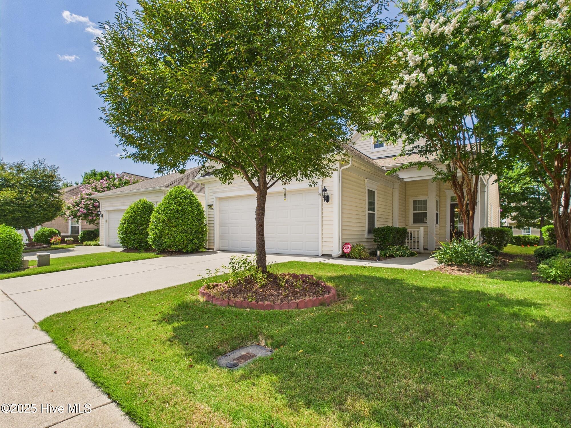 418 Easton Grey Loop