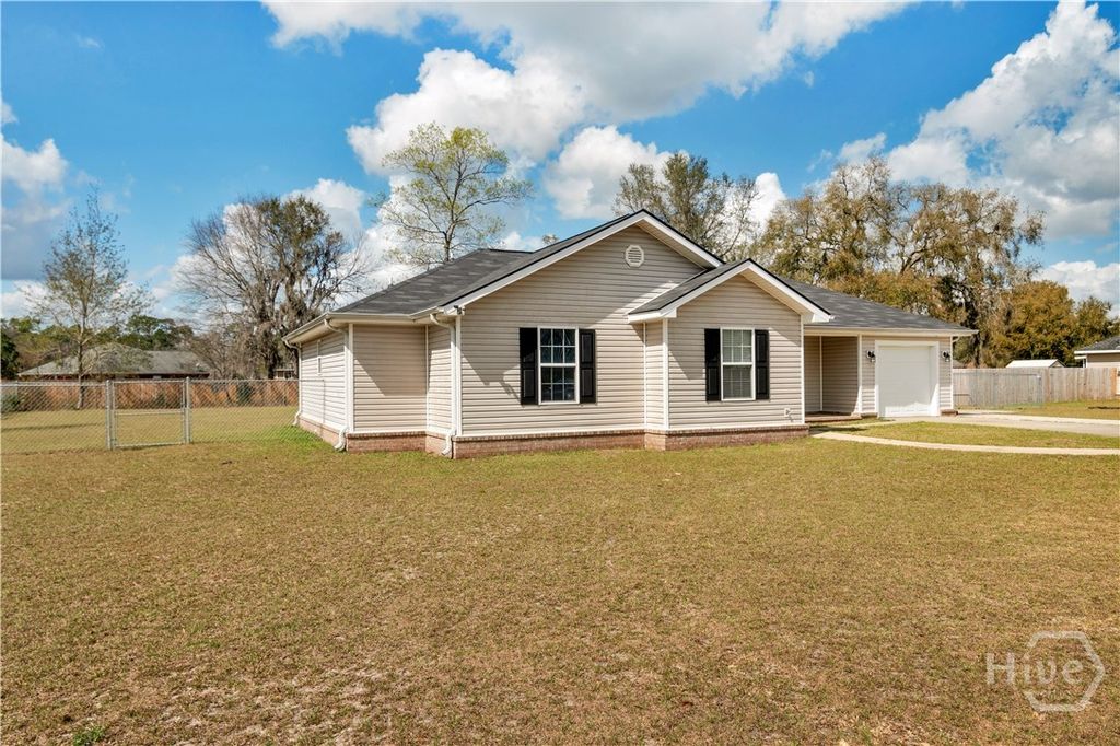 Photo of 3573 SE Arnall Drive, Allenhurst, GA 31301 (MLS # SA351022)