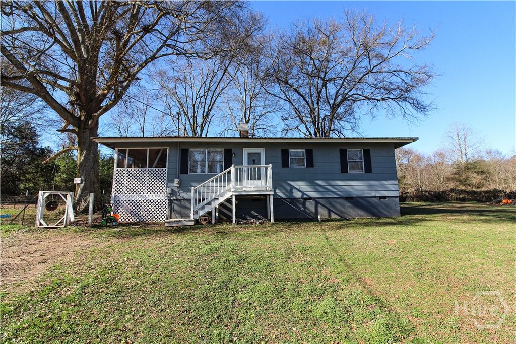 Photo of 162 Fred Loggins Road, Commerce, GA 30529 (MLS # CL347082)