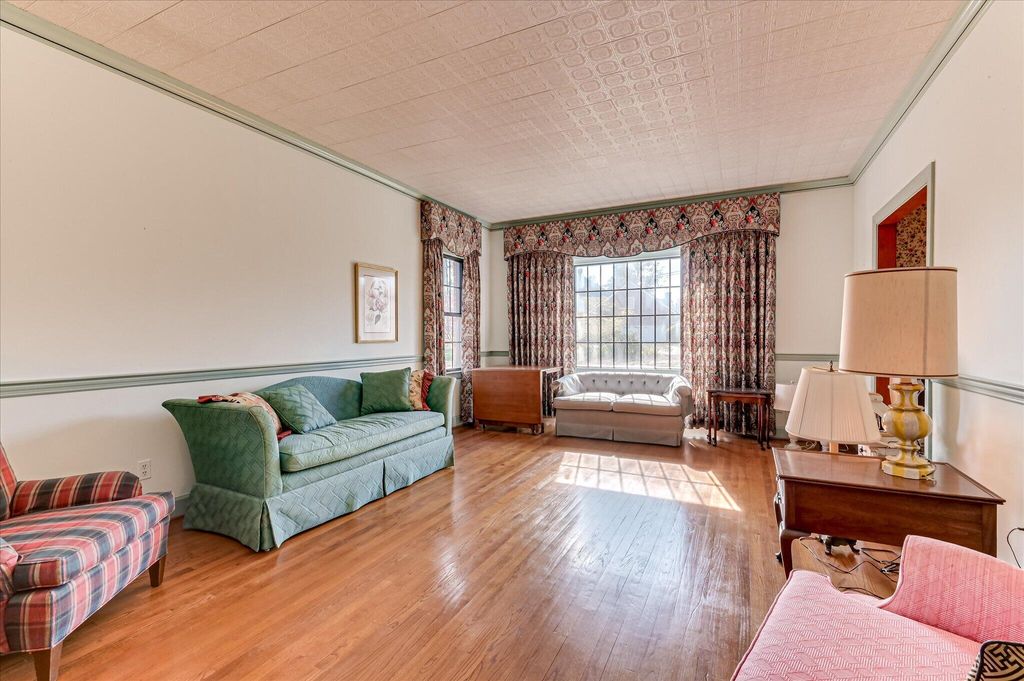 Photo of 813 Aumond Place, Augusta, GA 30909 (MLS # 553700)