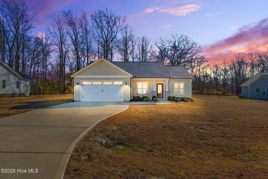 Photo of 102 Hawk Place, Goldsboro, NC 27530 (MLS # 100550087)