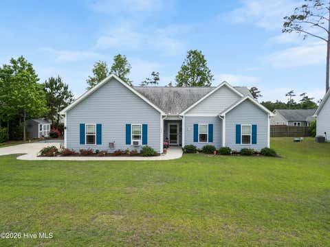 Homes For Sale - 408 Gavins Run<br/> Sneads Ferry, NC 28460