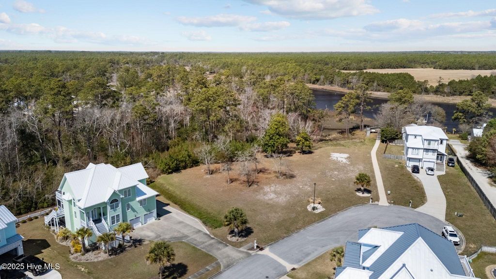 Photo of 111 Key West Lane, Newport, NC 28570 (MLS # 100497606)