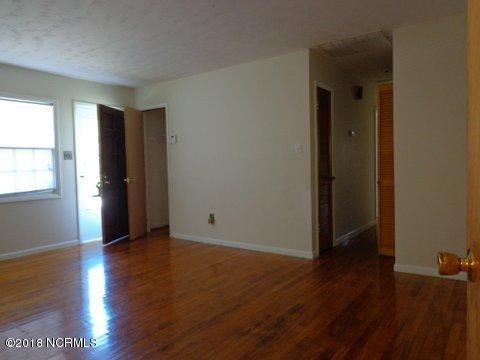 Photo of 18 Sheffield Road, Jacksonville, NC 28546 (MLS # 100604710)