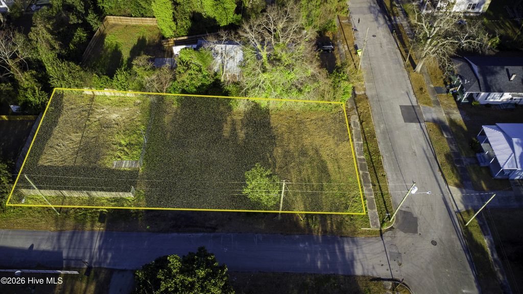 Photo of 518 B Street, New Bern, NC 28560 (MLS # 100550523)