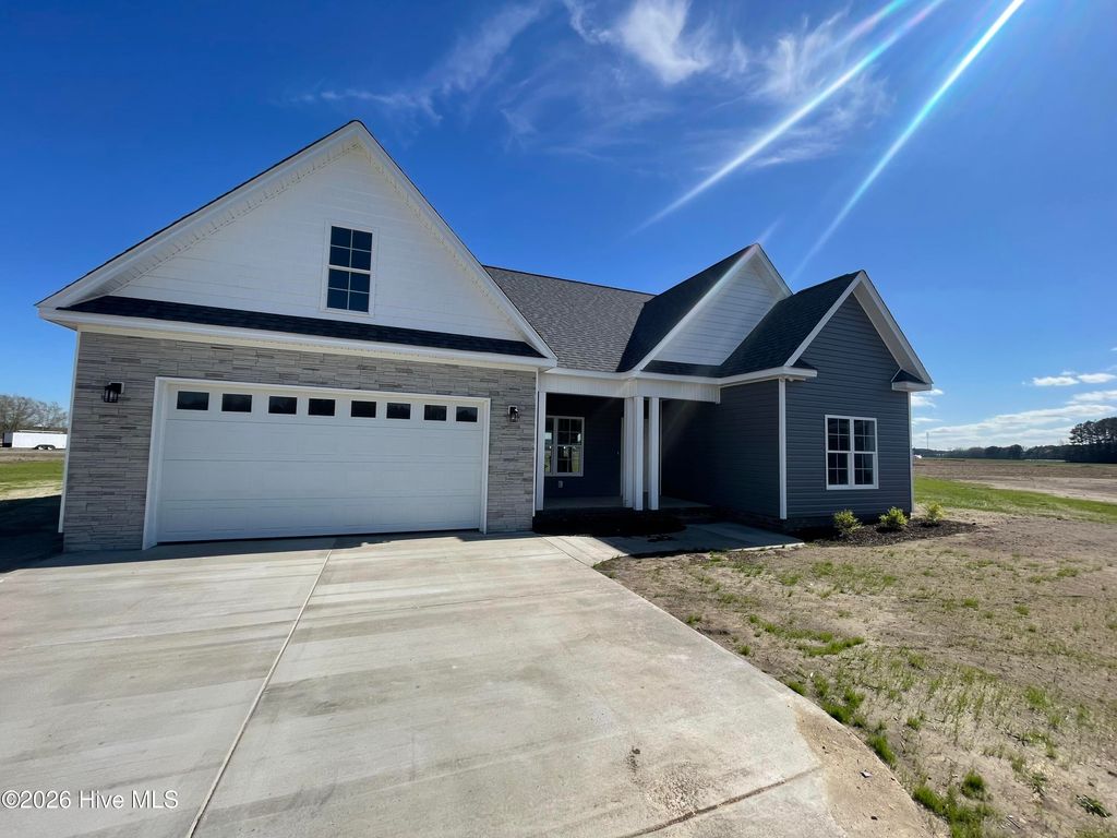 Photo of 2753 Whitaker Glen Drive, Farmville, NC 27828 (MLS # 100562715)