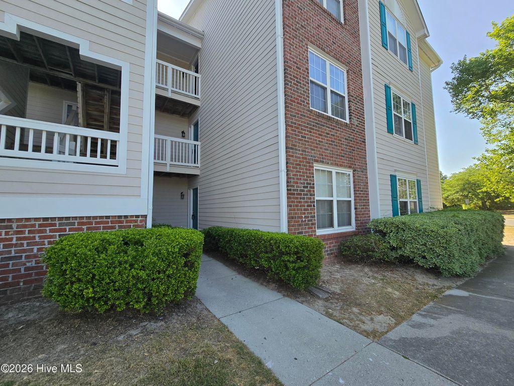 Photo of 802 Bryce Court #D, Wilmington, NC 28405 (MLS # 100569420)