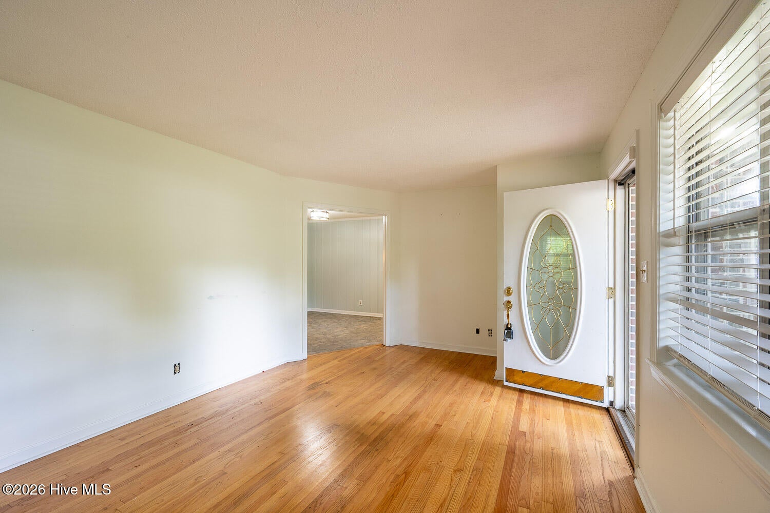 511 W 4th Street