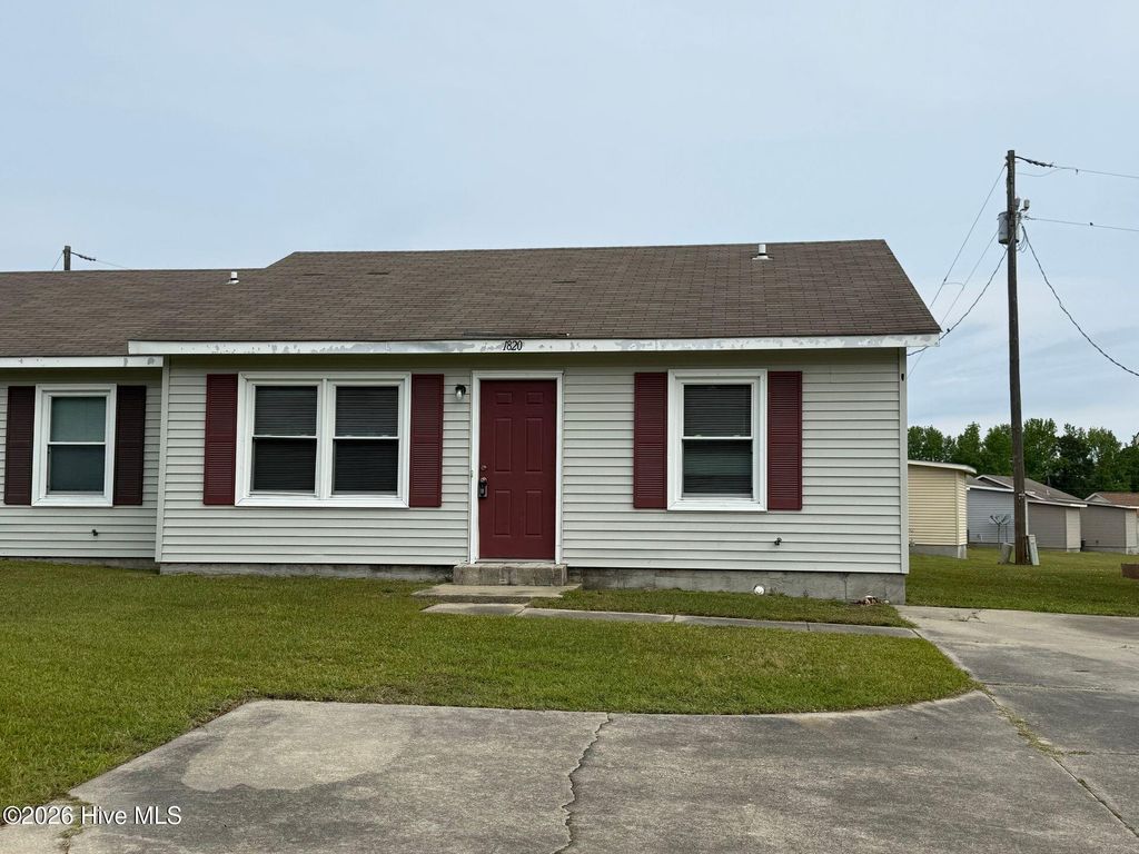 Photo of 1820 Burgaw Highway, Jacksonville, NC 28540 (MLS # 100572643)