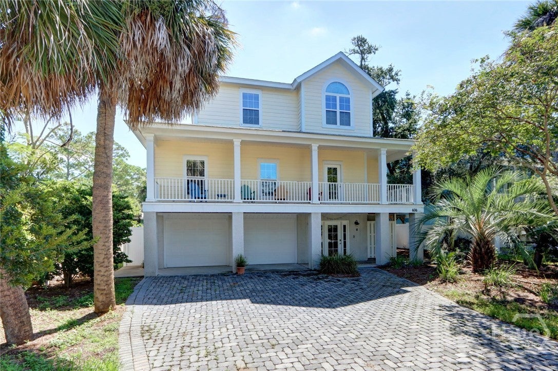 606 Miller Avenue