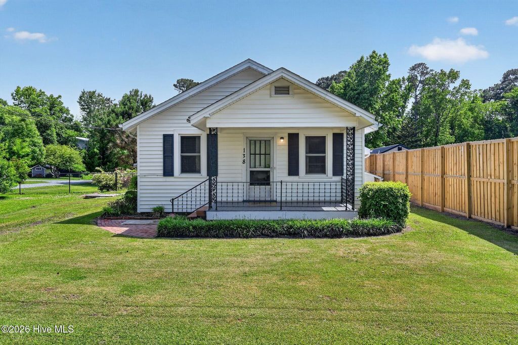 Photo of 138 Victoria Drive, Wilmington, NC (MLS # 100573016)