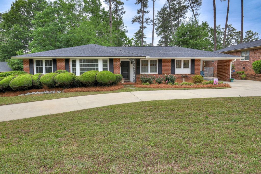 Photo of 3119 Edinburgh Drive, Augusta, GA 30909 (MLS # 555478)
