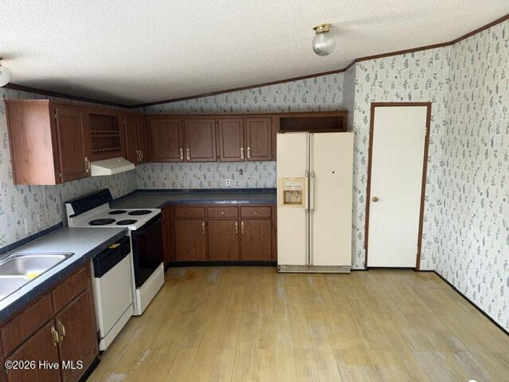 Photo of 559 Halls Creek Road, New Bern, NC 28560 (MLS # 100556610)