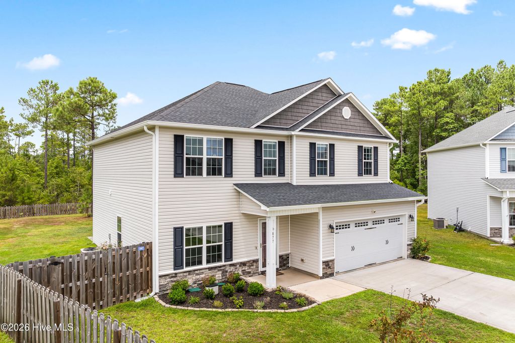 Photo of 877 Stormy Gale Lane, Sneads Ferry, NC 28460 (MLS # 100591184)