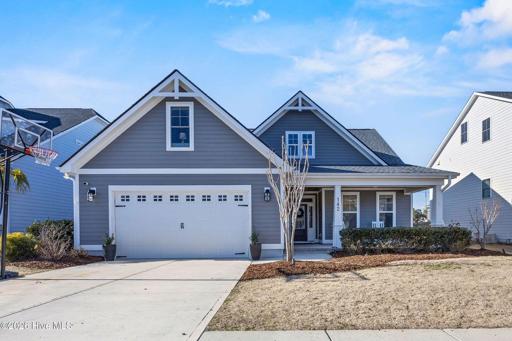 Photo of 142 Sailor Sky Way, Hampstead, NC 28443 (MLS # 100551925)