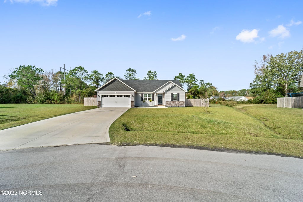 Photo of 206 Bodmin Court, Jacksonville, NC 28540 (MLS # 100591148)