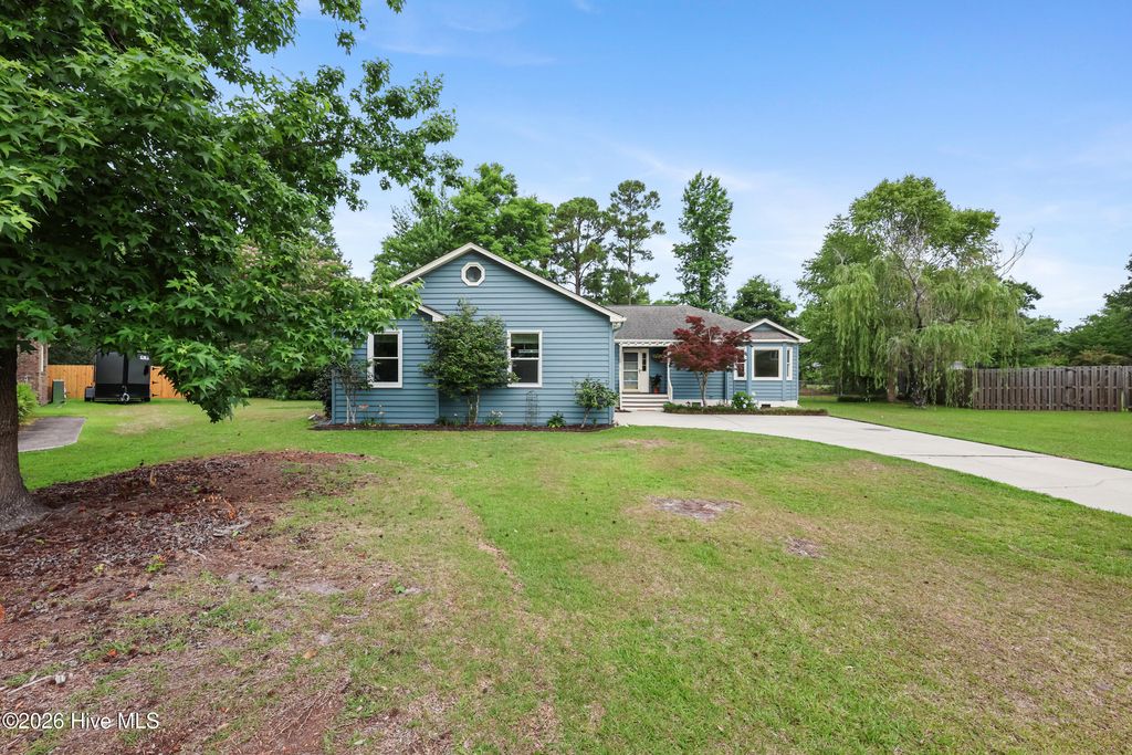 Photo of 717 Grey Squirrel Drive, Wilmington, NC 28409 (MLS # 100577575)