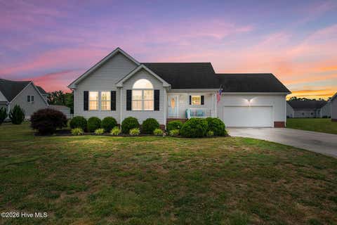 Photo of 107 Chickadee Street, Moyock, NC 27958 (MLS # 100582675)