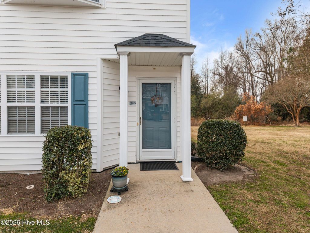 Photo of 3975 Sterling Pointe Drive #Ddd9, Winterville, NC 28590 (MLS # 100552571)
