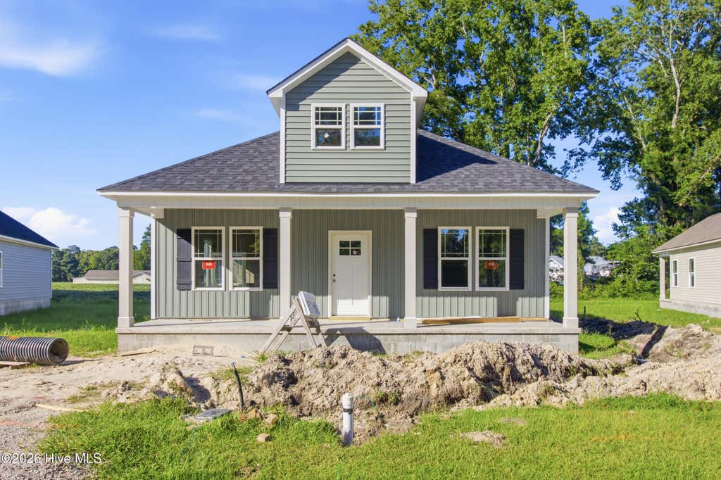 Photo of 312 Camp Creek Drive, Oriental, NC 28571 (MLS # 100594795)