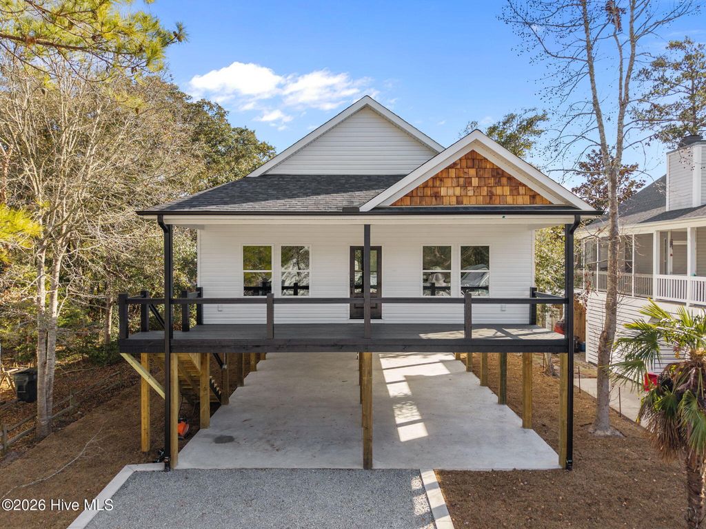 Photo of 162 NW 13th Street, Oak Island, NC 28465 (MLS # 100549320)