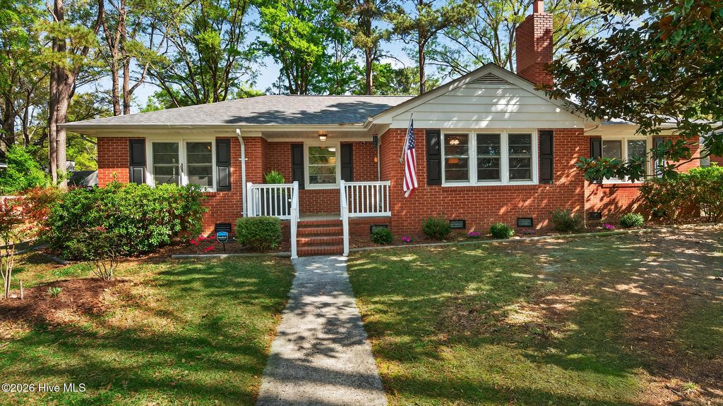 Photo of 1730 Beaumont Drive, Greenville, NC 27858 (MLS # 100562745)