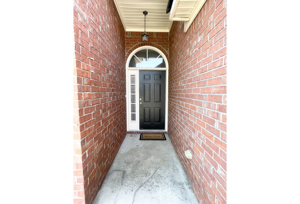 4597 Country Glen Circle