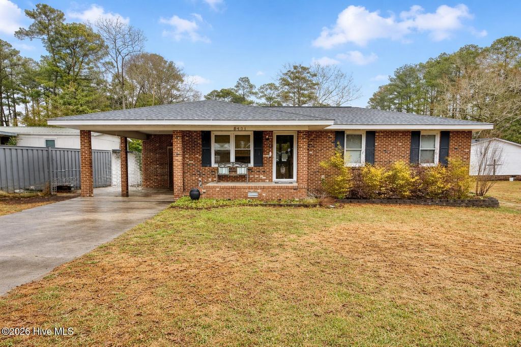 Photo of 8451 Nc-306 Hwy S, Arapahoe, NC 28510 (MLS # 100557007)