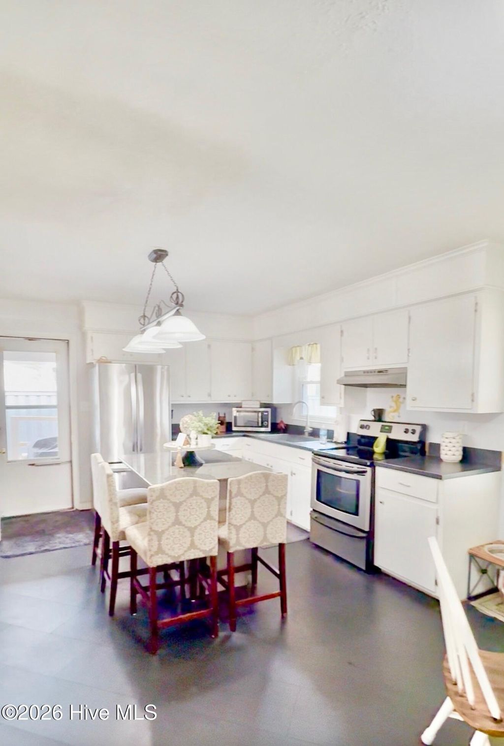 Photo of 8451 Nc-306 Hwy S, Arapahoe, NC 28510 (MLS # 100557007)