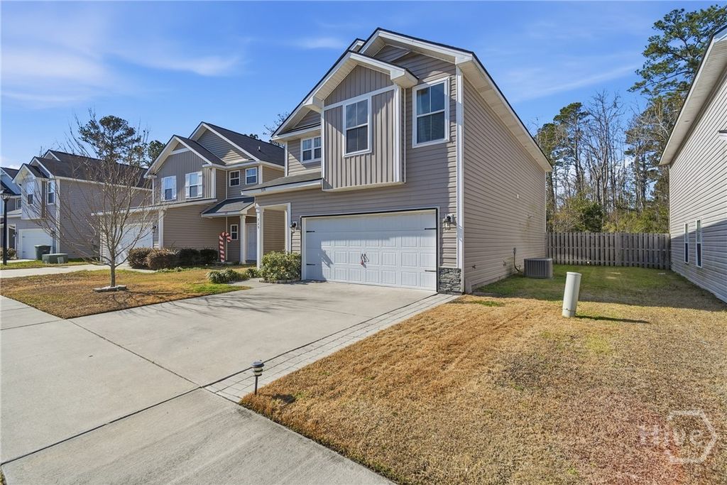 Photo of 729 Fairview Circle, Hinesville, GA 31313 (MLS # SA347935)