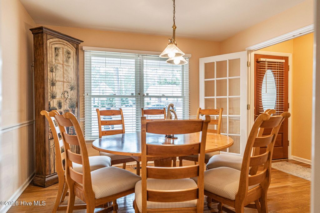 Photo of 135 Forest Glen Road, Southern Pines, NC 28387 (MLS # 100556613)