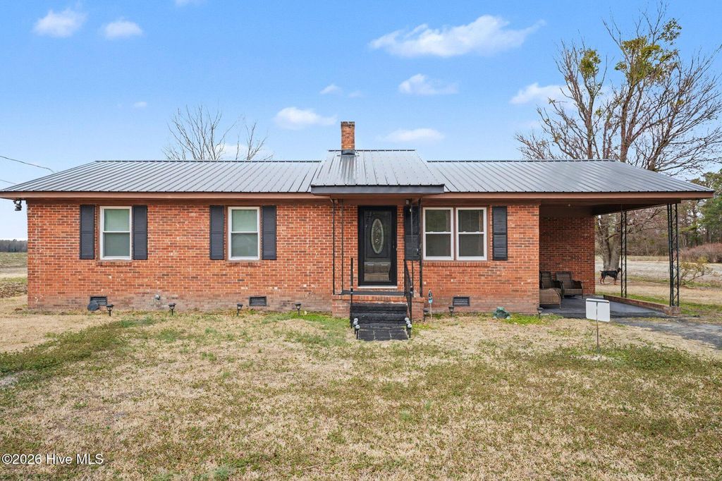 Photo of 170 Flowers Road, Mount Olive, NC 28365 (MLS # 100555720)