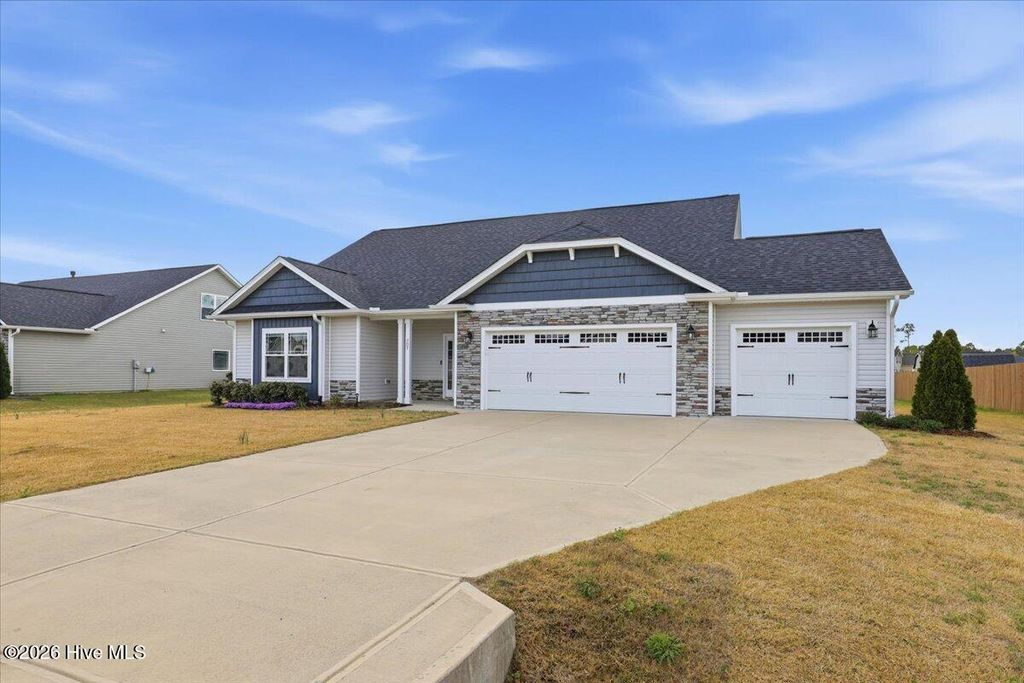 Photo of 207 Spring Forest Drive, Goldsboro, NC 27534 (MLS # 100564070)