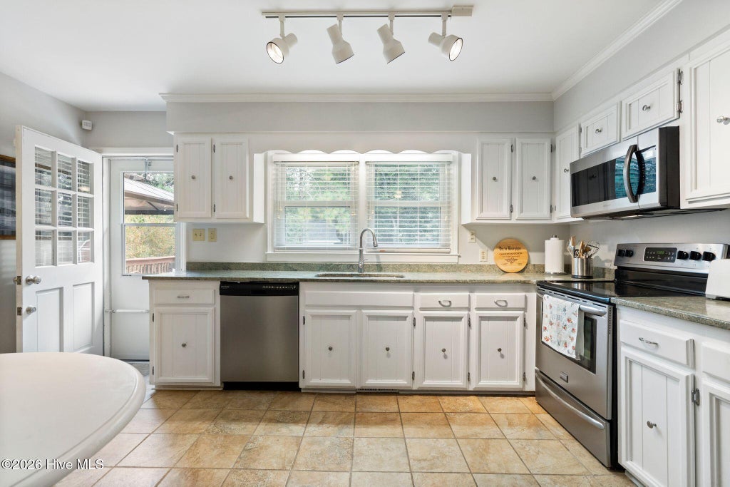 Photo of 2316 Lynnwood Drive, Wilmington, NC 28403 (MLS # 100607993)