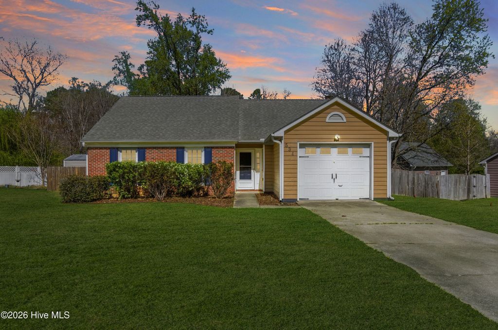 Photo of 534 Shadowridge Road, Jacksonville, NC 28546 (MLS # 100561176)