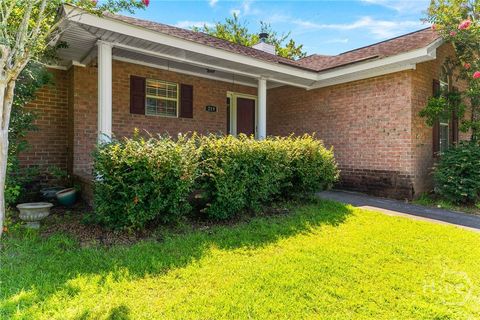 Homes For Sale - 219 Oxford Circle<br/> Effingham County, Rincon, GA 31326