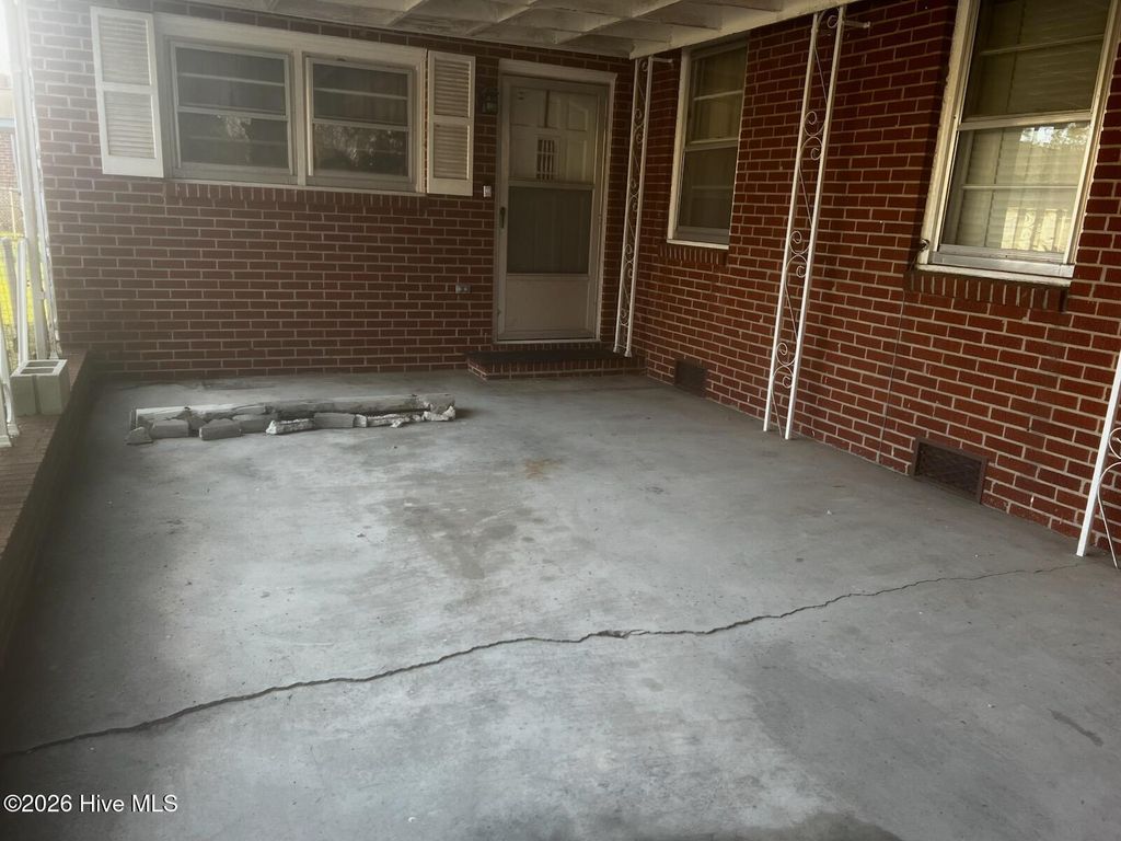 Photo of 1817 Beaufort Street, New Bern, NC 28560 (MLS # 100575530)
