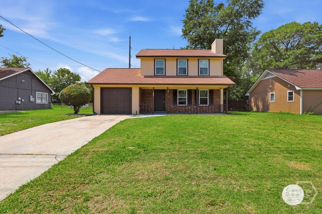 Photo of 820 Lost Grove LN, Hinesville, GA 31313 (MLS # SA359449)
